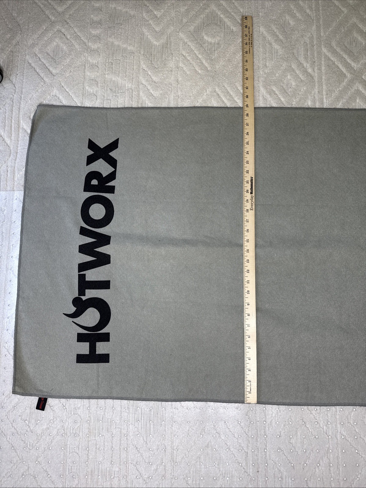HOTWORX Yoga Mat Grip Towel 79” x 30″ Mat Hot Yoga Towel Non Slip Grey