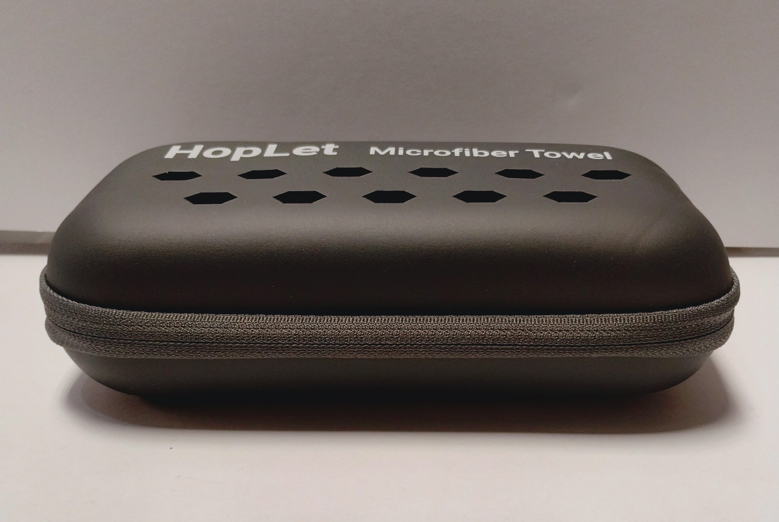 Hoplet Microfiber Towel Camping to Outdoors Gym Fitness Yoga New