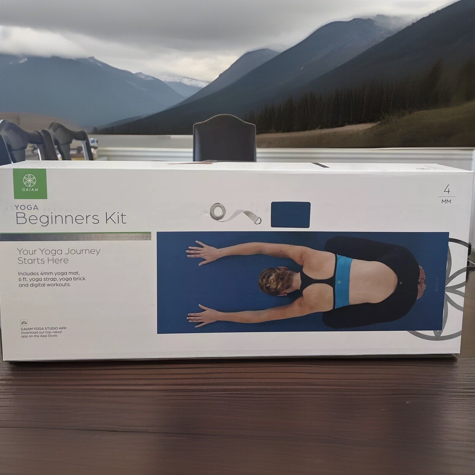 GAIAM Yoga Beginners Kit, 4mm Mat, Brick & Strap, NEW In Box, Blue
