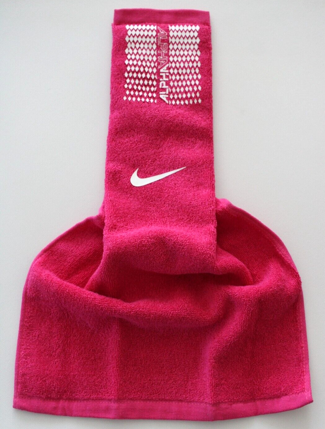 Nike Alpha Football Towel Adult Unisex Vivid Pink/White