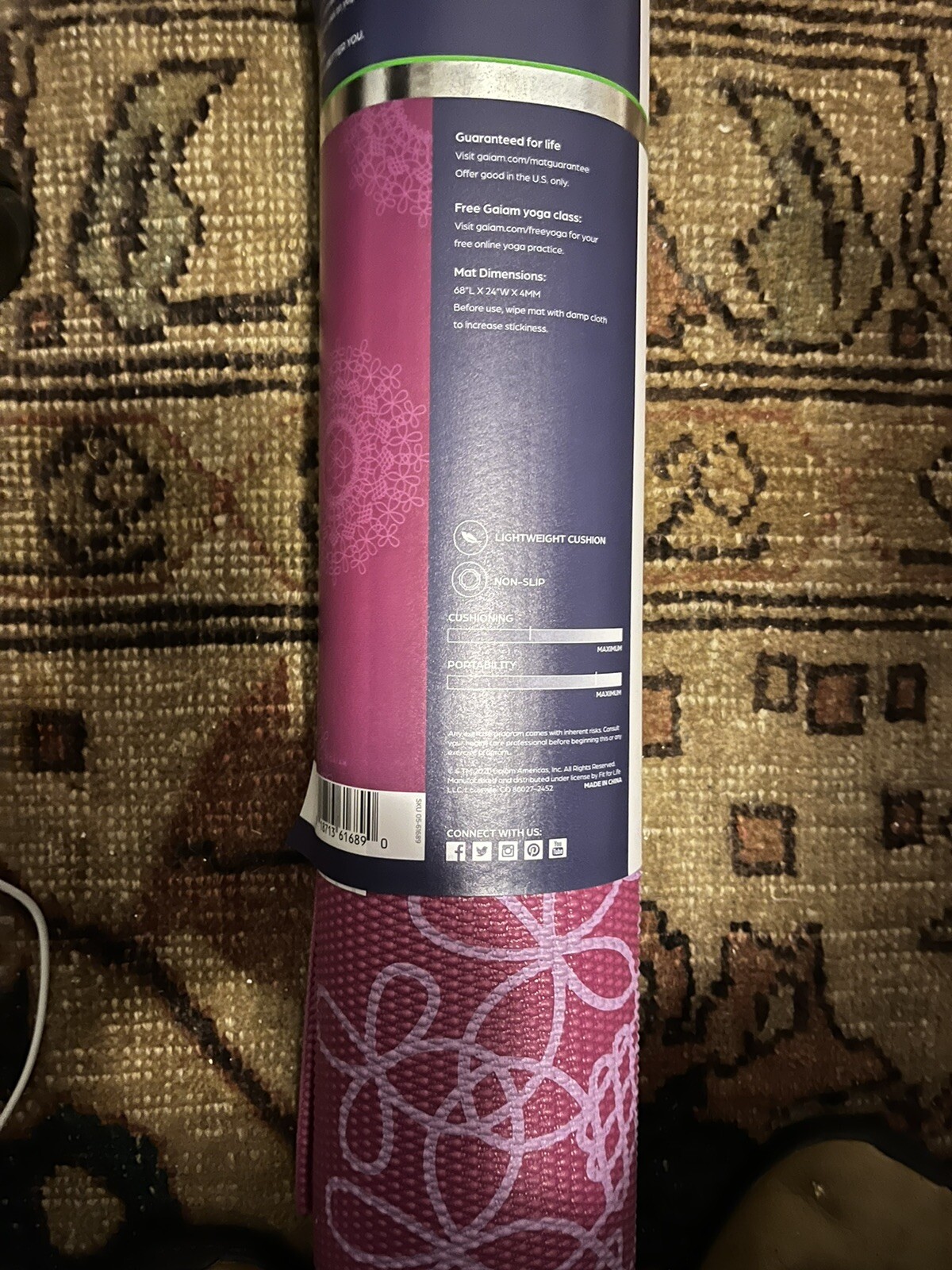 New GAIAM 4MM CLASSIC YOGA MAT