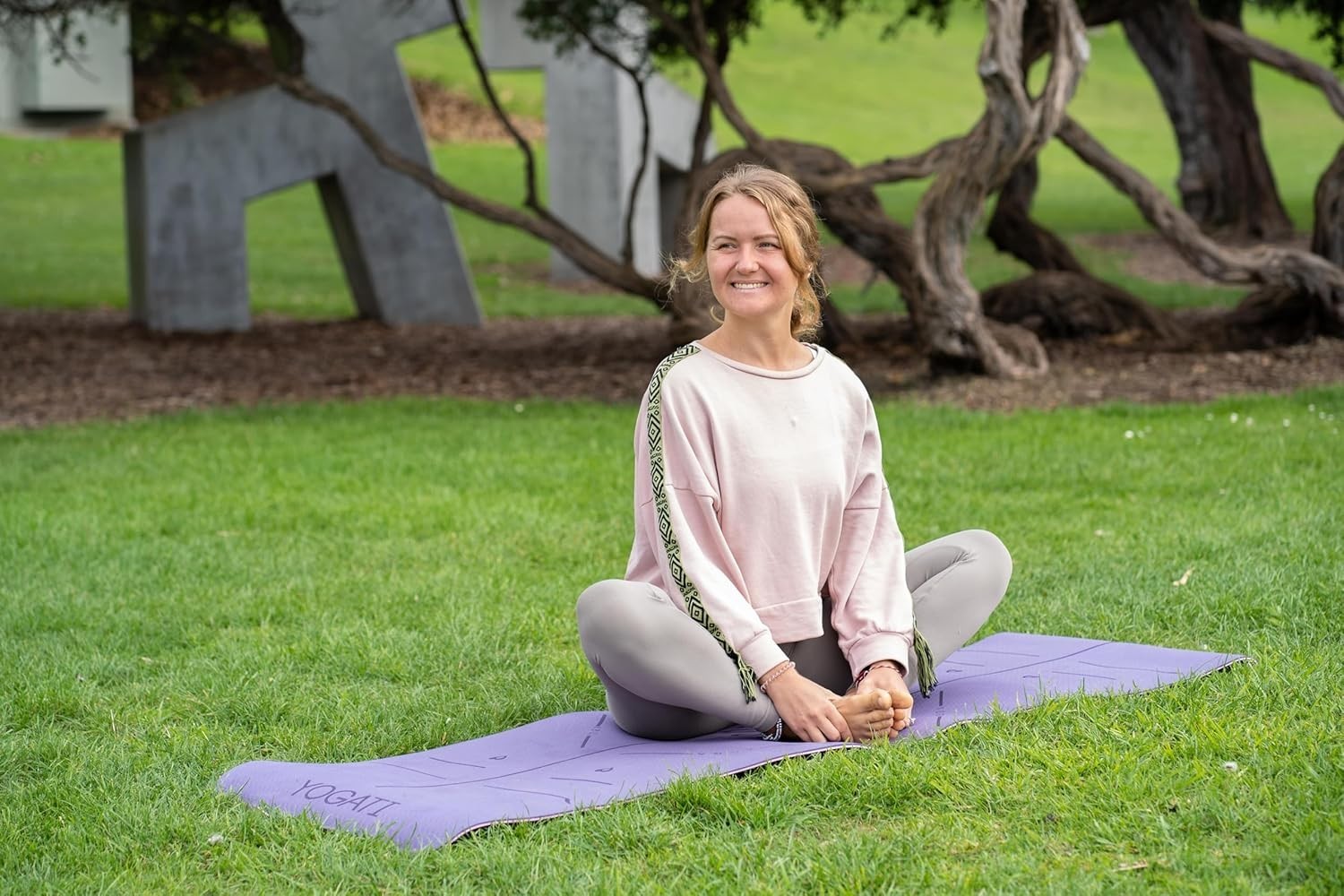 Versatile Yoga Mat with Alignment Lines – Non-Toxic Non-Slip Mats in Purple