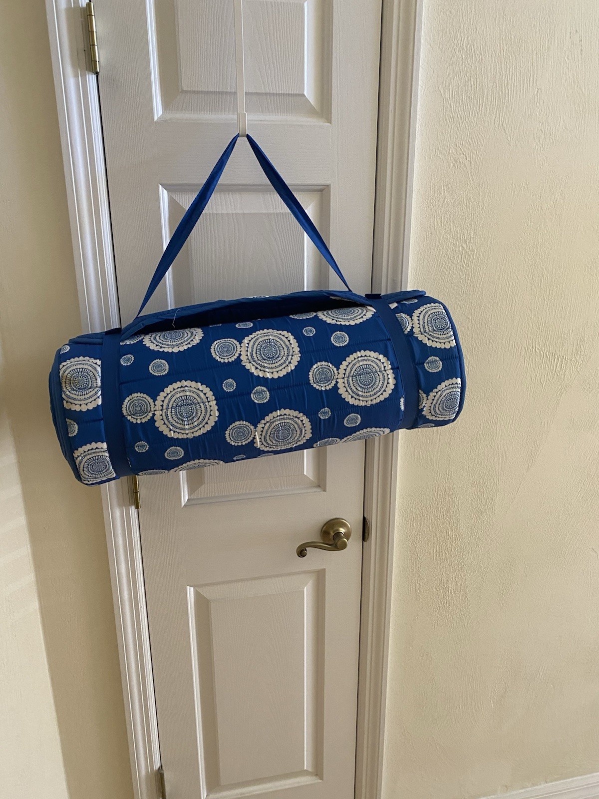Blue & White Beach Or Yoga Mat Removable Pillow Zippered Pockets 24” X 66″