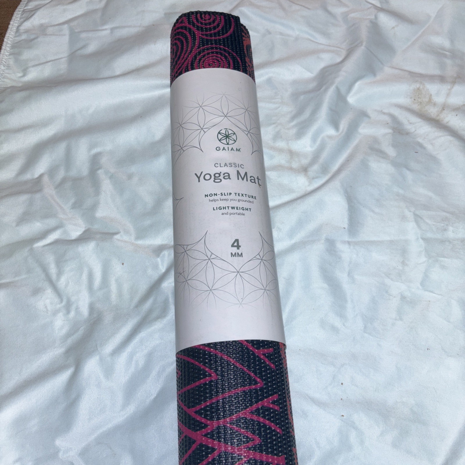 Gaiam Classic Yoga Mat – Berry Pink – 68″L x 24″W x 4MM – BRAND NEW