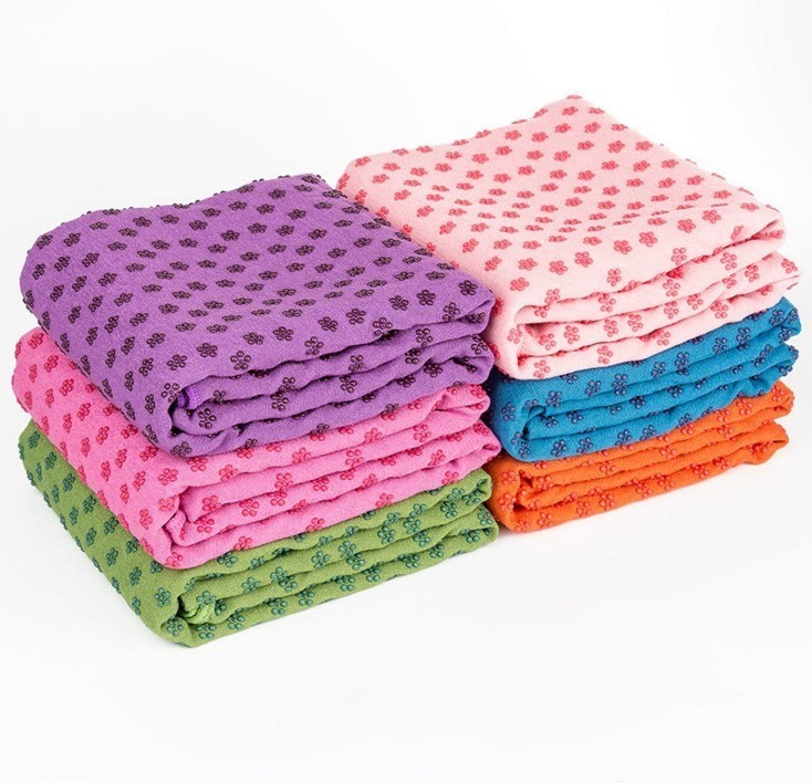 Non-Slip Microfiber Hot Yoga Towel Mat Cover for Yoga and Pilates