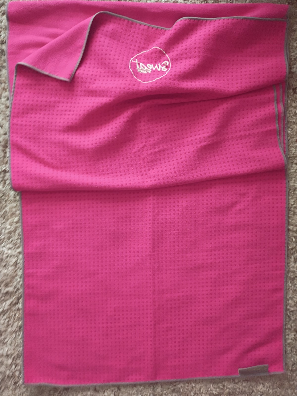 YOGABUM SWEAT Studios Non-Slip Microfiber Yoga Towel 67×24 Pink/Gray