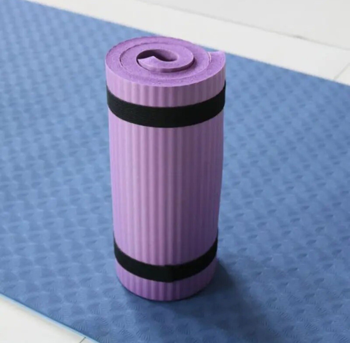Ultimate Comfort and Stability: Purple Anti-Skid Yoga Mat – 60x25x1.5cm – GOGA&