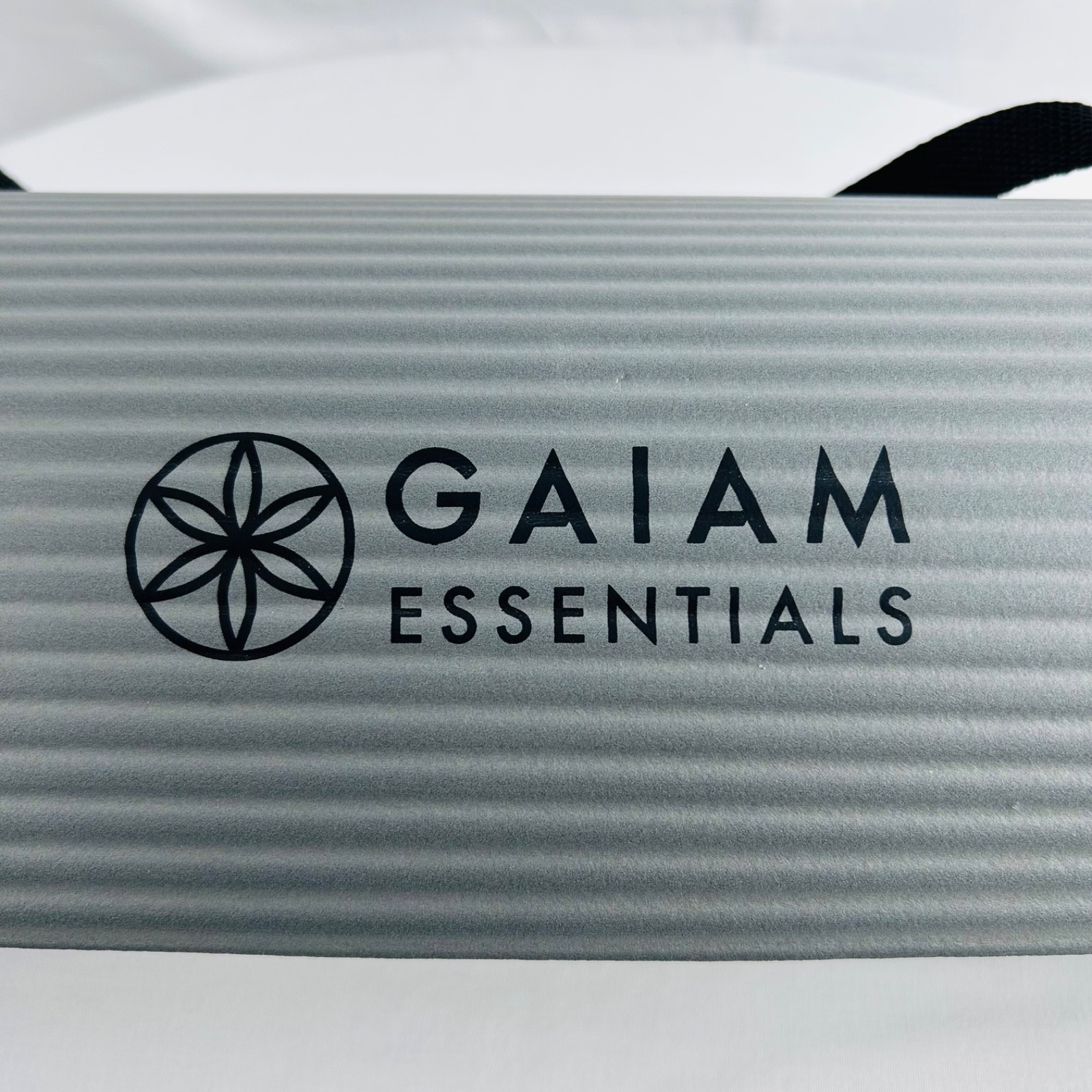 Gaiam Essentials Thick Yoga Mat w/ Easy-Cinch Carry Strap Gray Exercise Fitness
