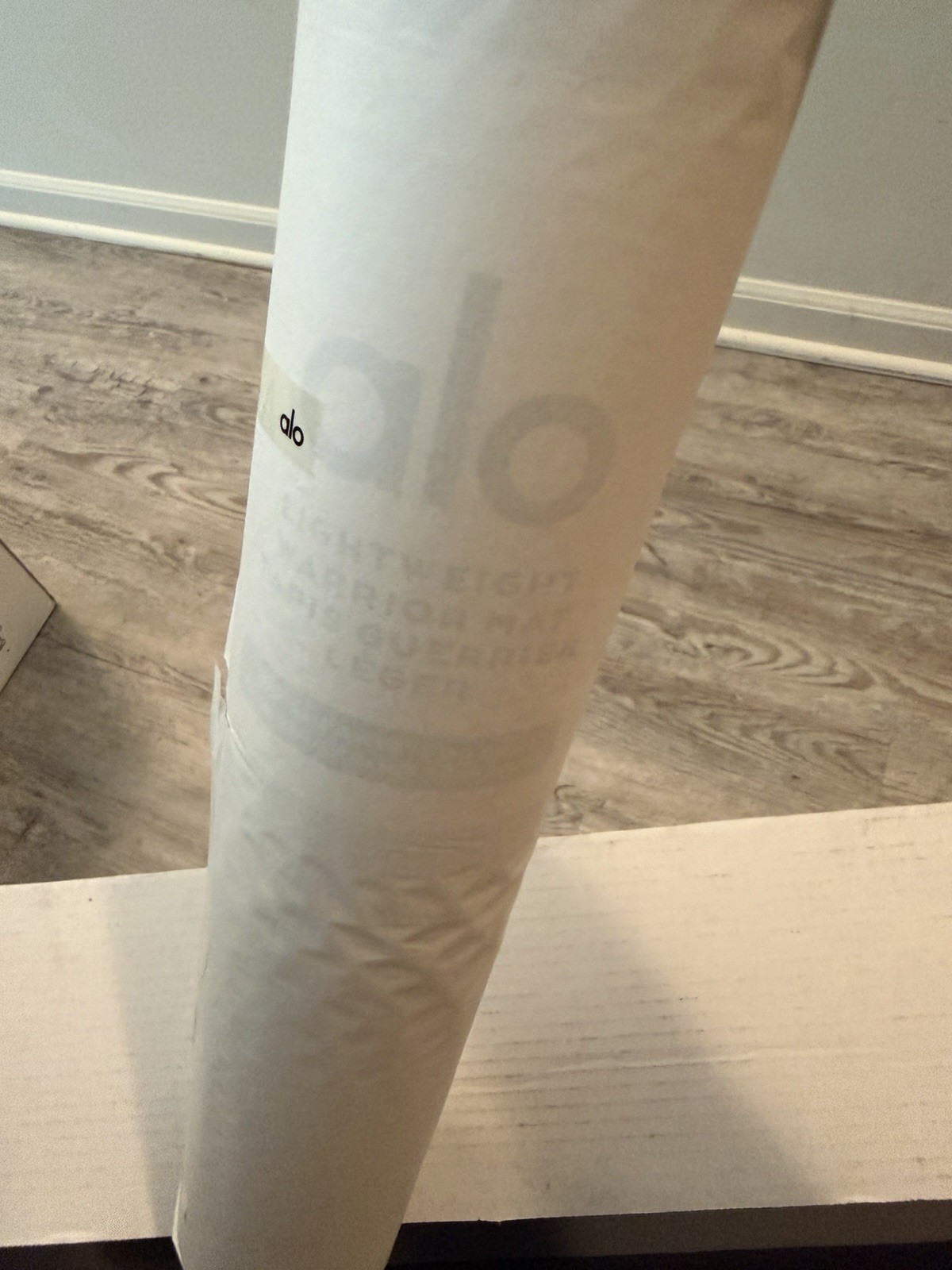 NWT Alo Yoga Lightweight Warrior Mat Authentic BLACK