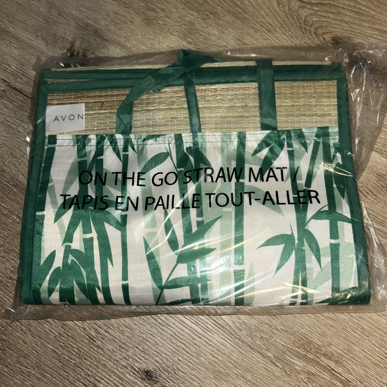 New Avon On-the-Go Roll-Up Straw Mat Carry Handles Pocket | Air Out Before Use