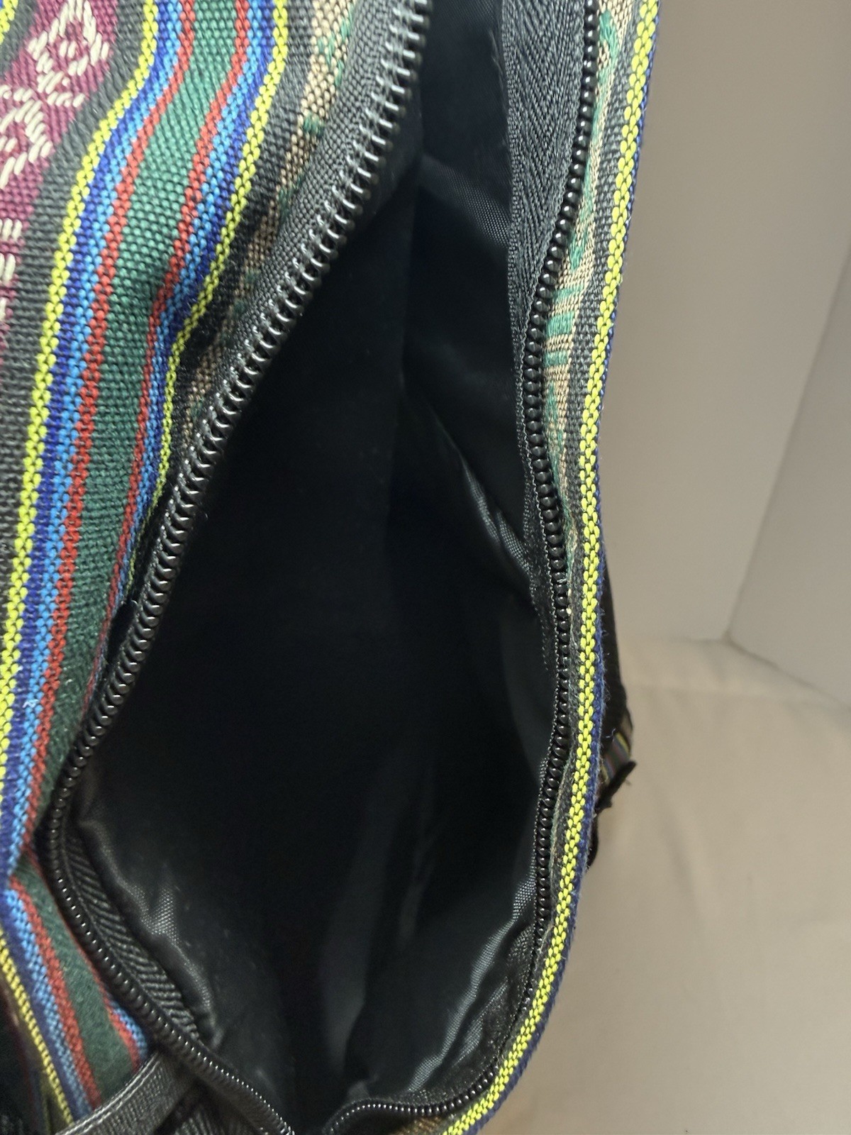 Urorae Yoga Mat Sling Backpack Bag Striped Multi-Color Crossbody Travel Pack