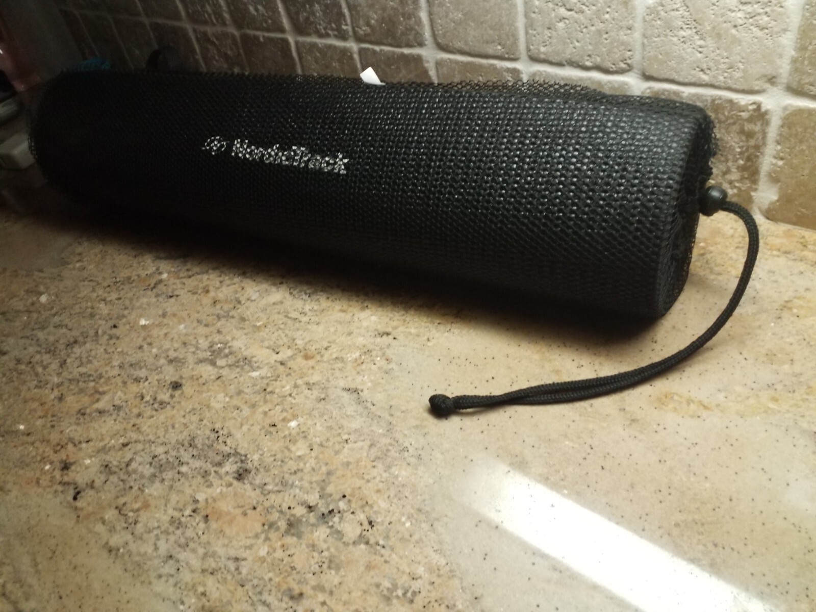 Nordictrack Yoga Exercise Mat Gym Pilates 24 x 68 x 1/8 Nordic track With Bag