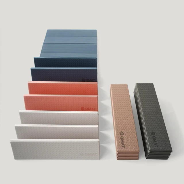New QMAT 8mm 折疊瑜珈墊 台灣製(附拉鍊袋) Foldable Yoga Mat 180x60x0.8CM + carry bag – 藍綠色