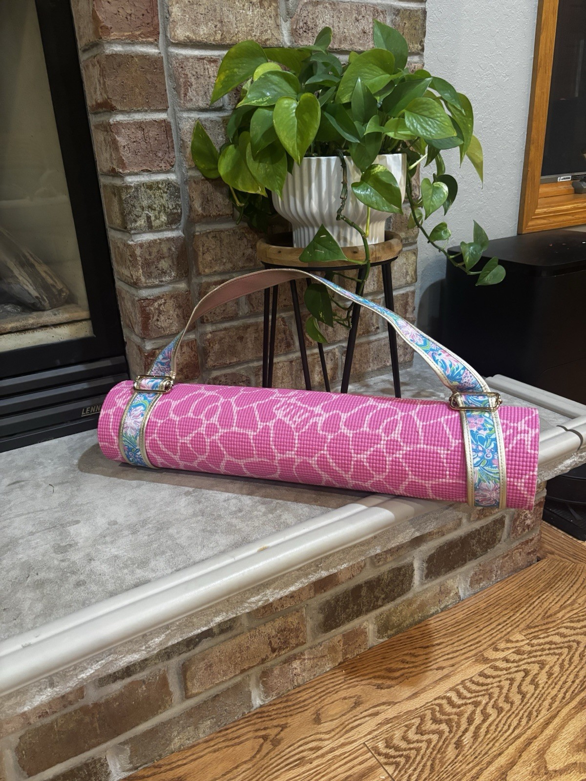 Lilly Pulitzer Yoga Mat with Adjustable Strap Pink