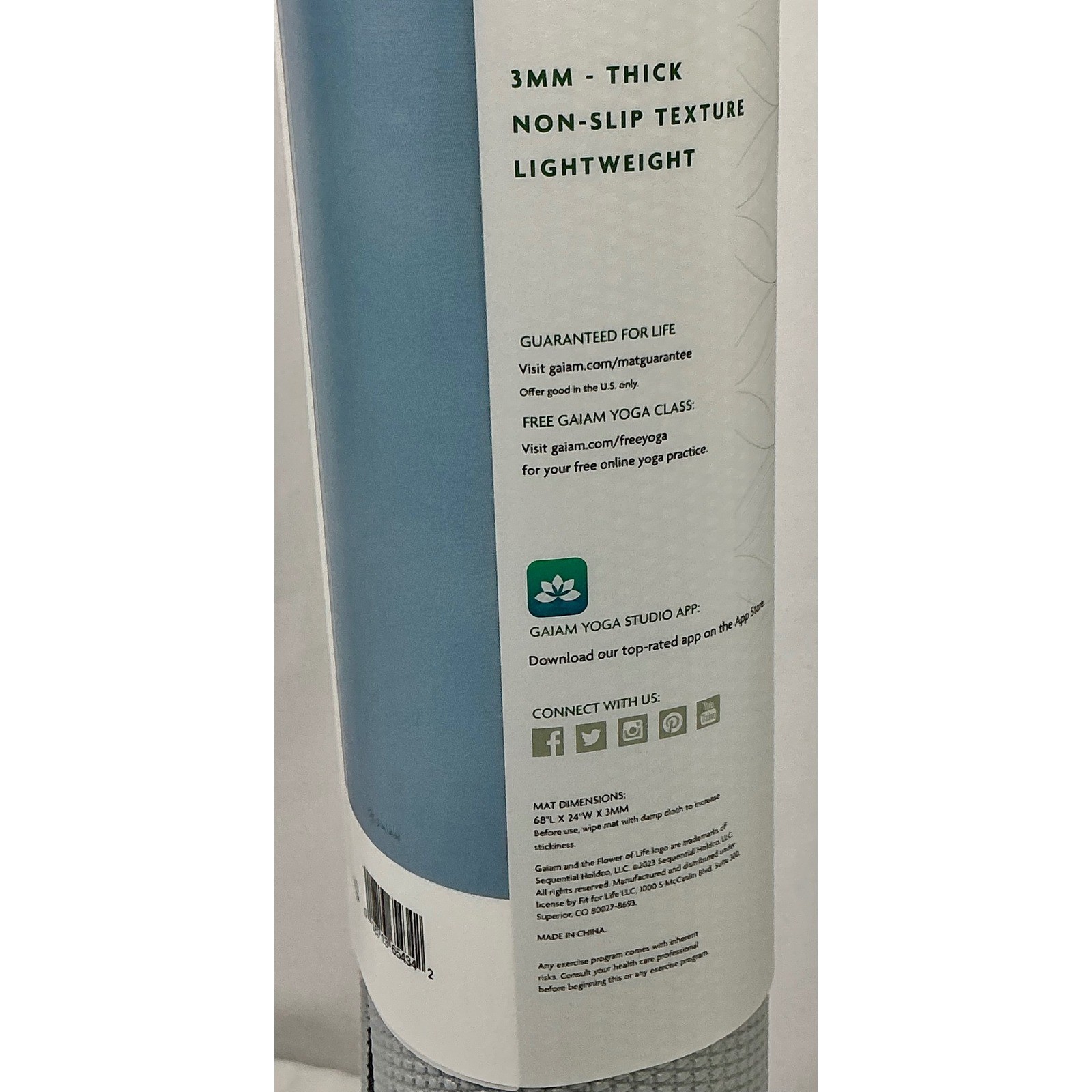 Gaiam Classic Yoga Mat 3 mm Non Slip Texture Lightweight Portable Gray