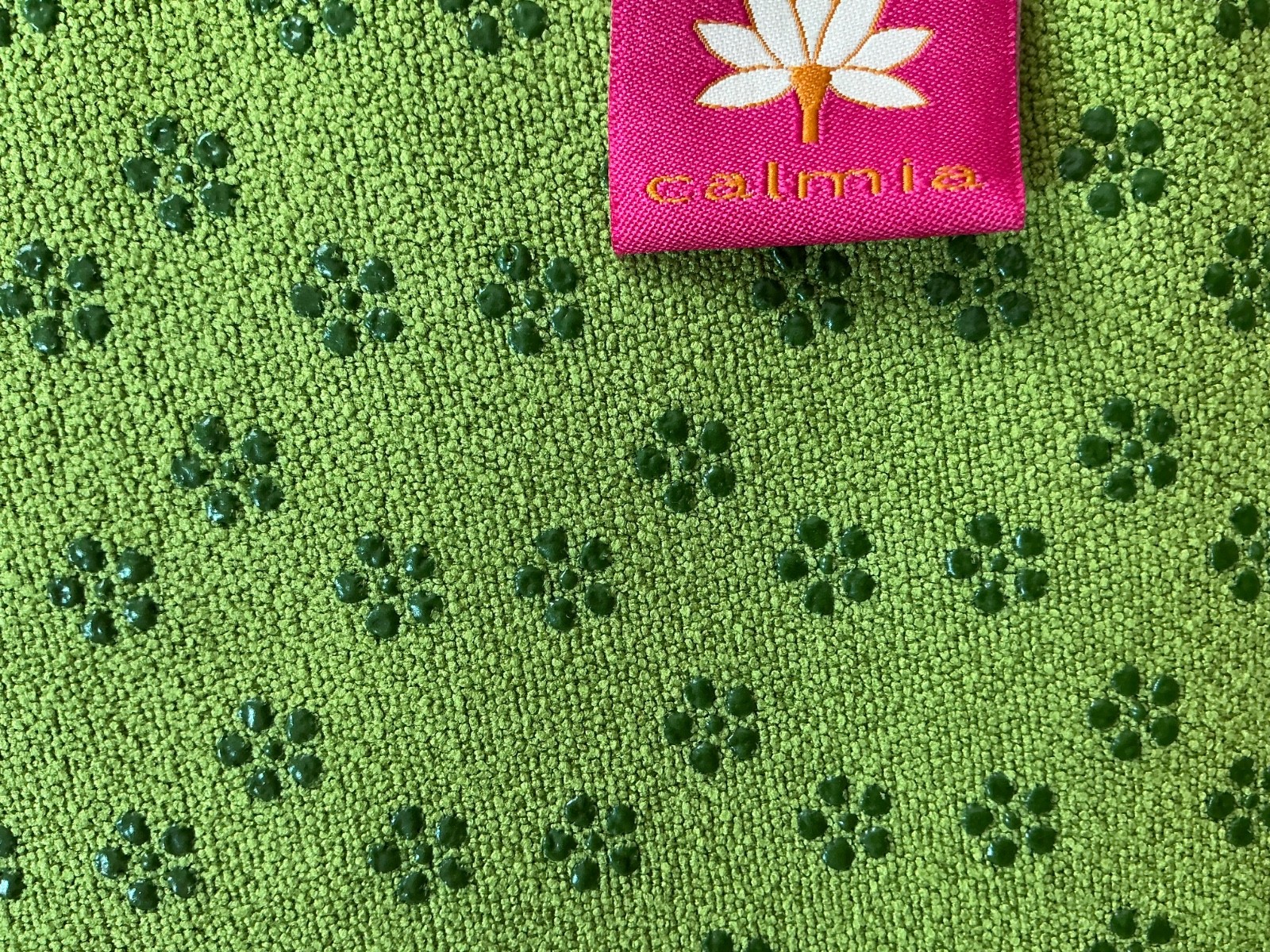 NON SLIP YOGA TOWEL _ HOT BIKRAM GRIP SIZE 72″x24″ _ BRAND NEW No Tags