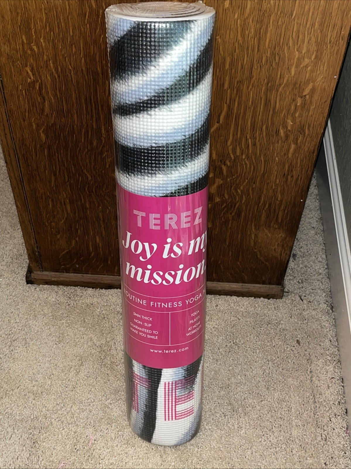 Terez Yoga Mat Painted Zebra Non-Slip Fitness NWT