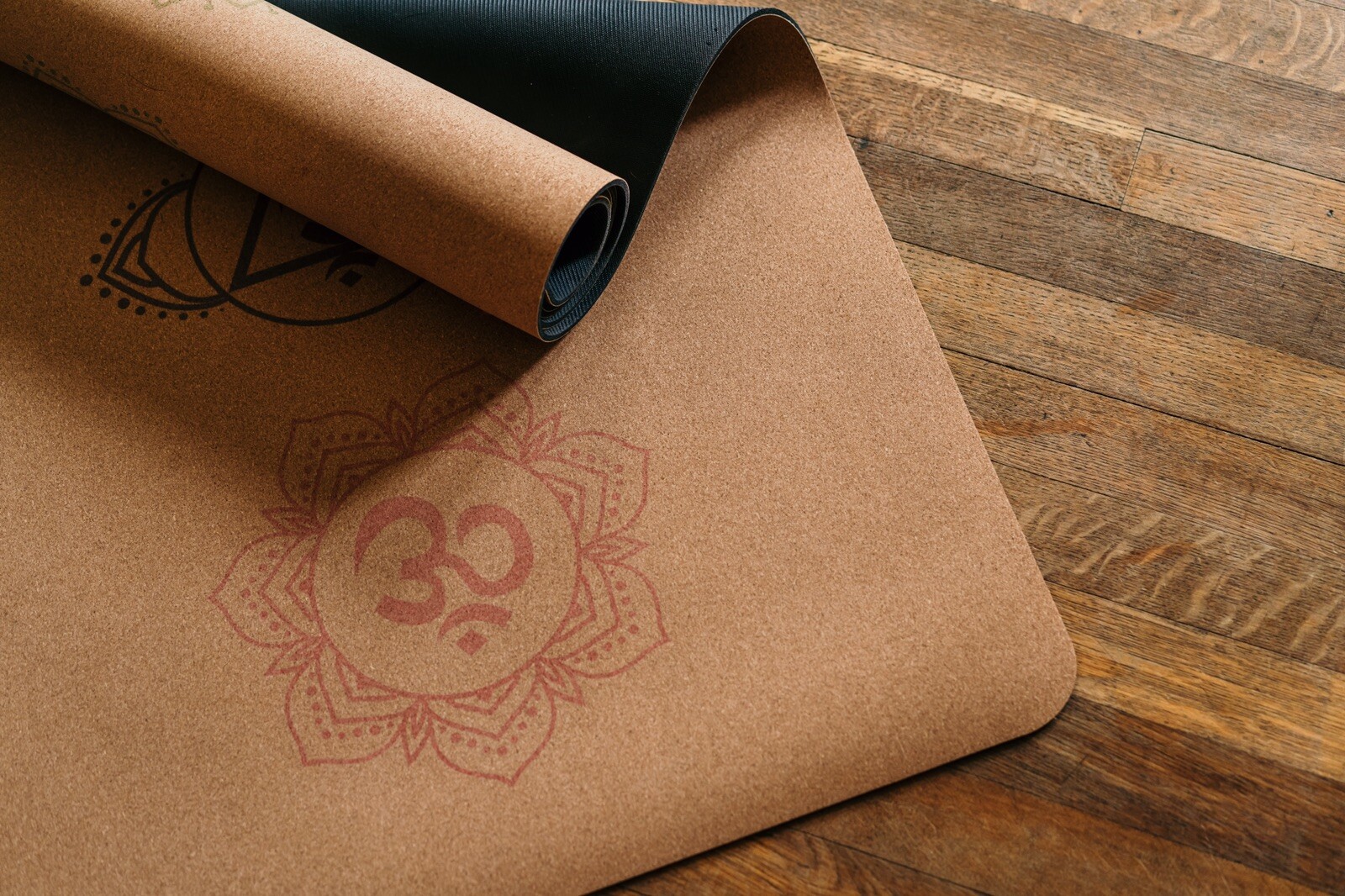 Chakra CORK YOGA MAT | 100% Natural Rubber | Non Slip | Eco Friendly