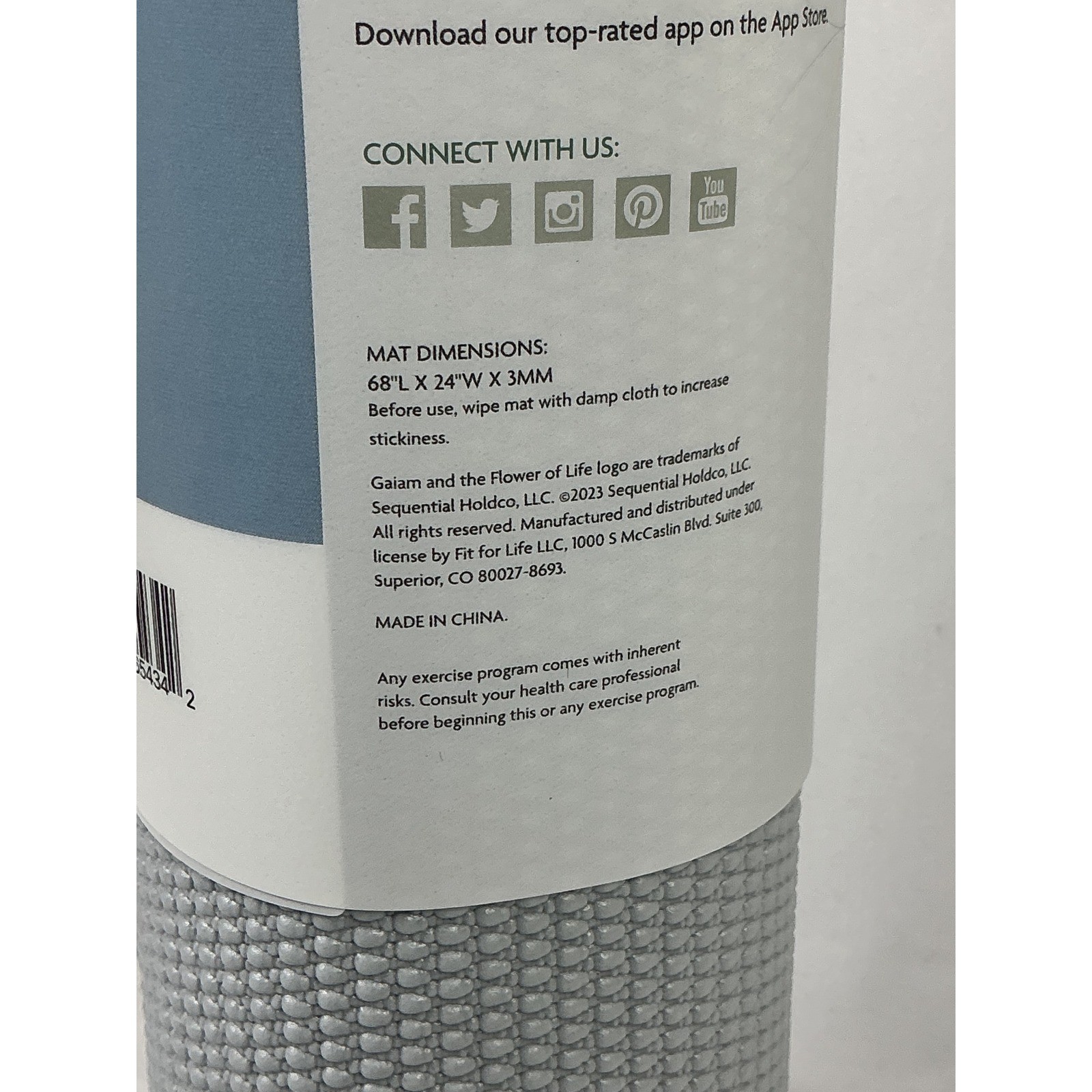 Gaiam Classic Yoga Mat 3 mm Non Slip Texture Lightweight Portable Gray