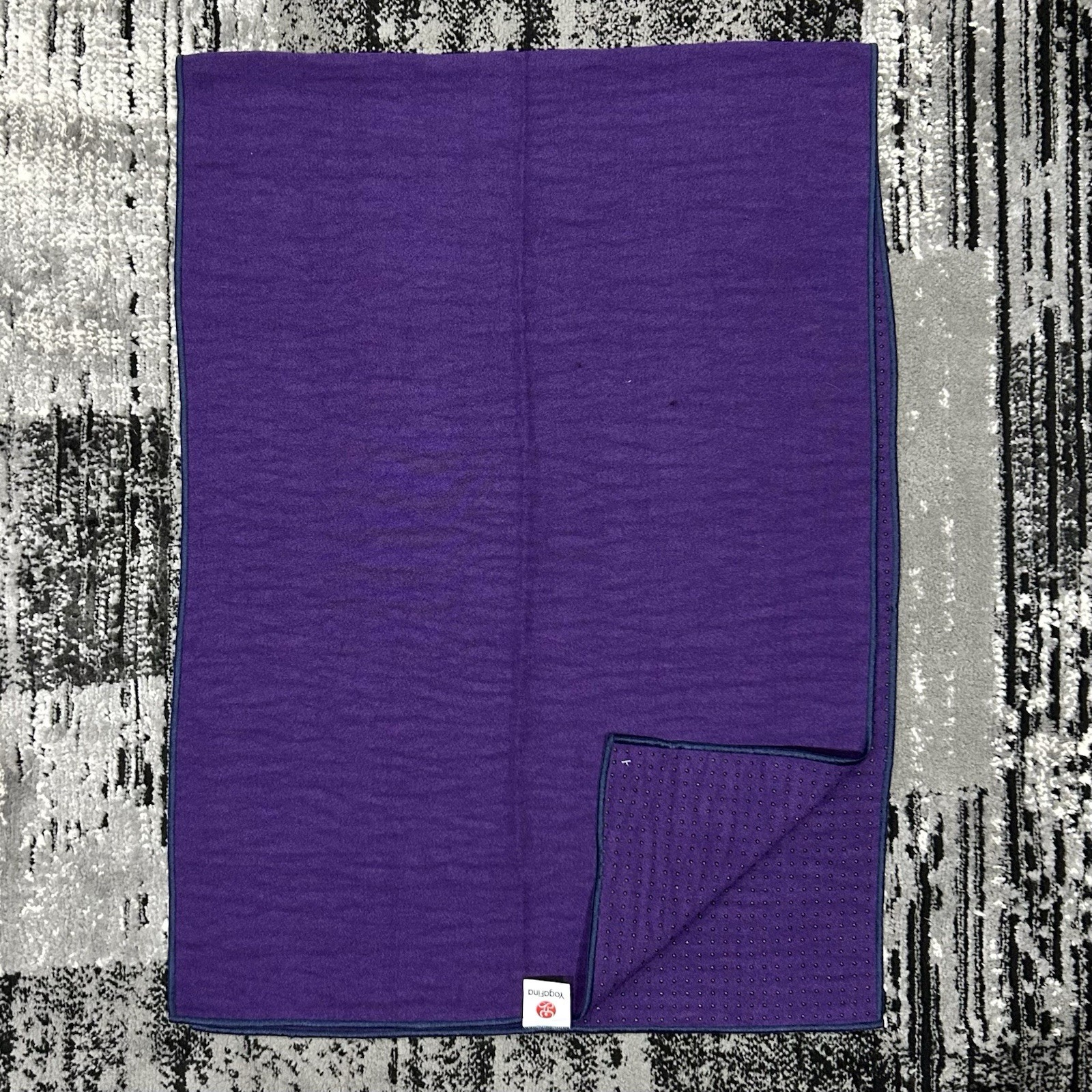 Yogafina Purple Skidless Yoga Pilates Mat Towel Size 24” x 68” New