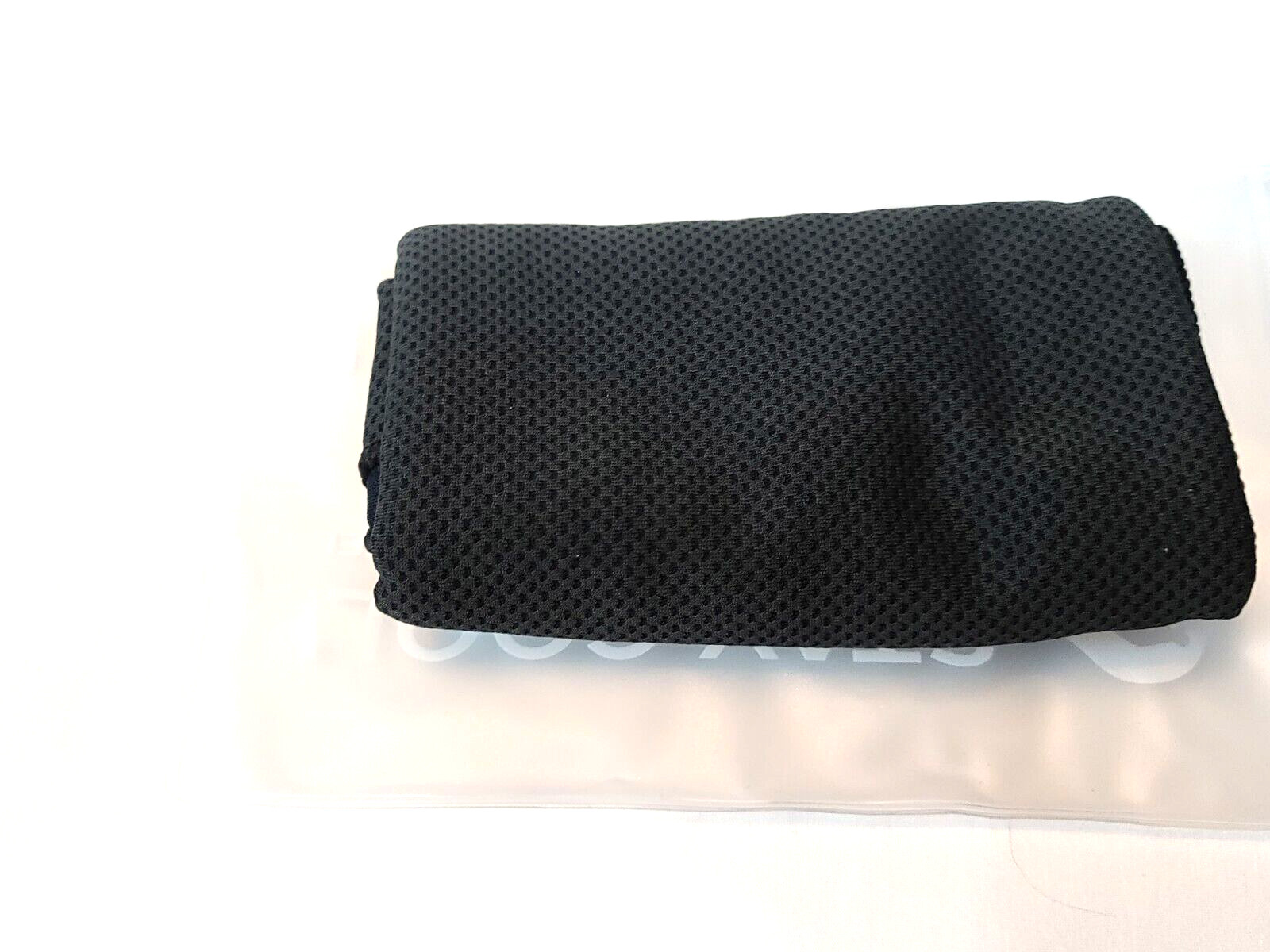 Sukeen Cooling Towel, Instant Evaporative for 40″ x 12″, 8pack Collection