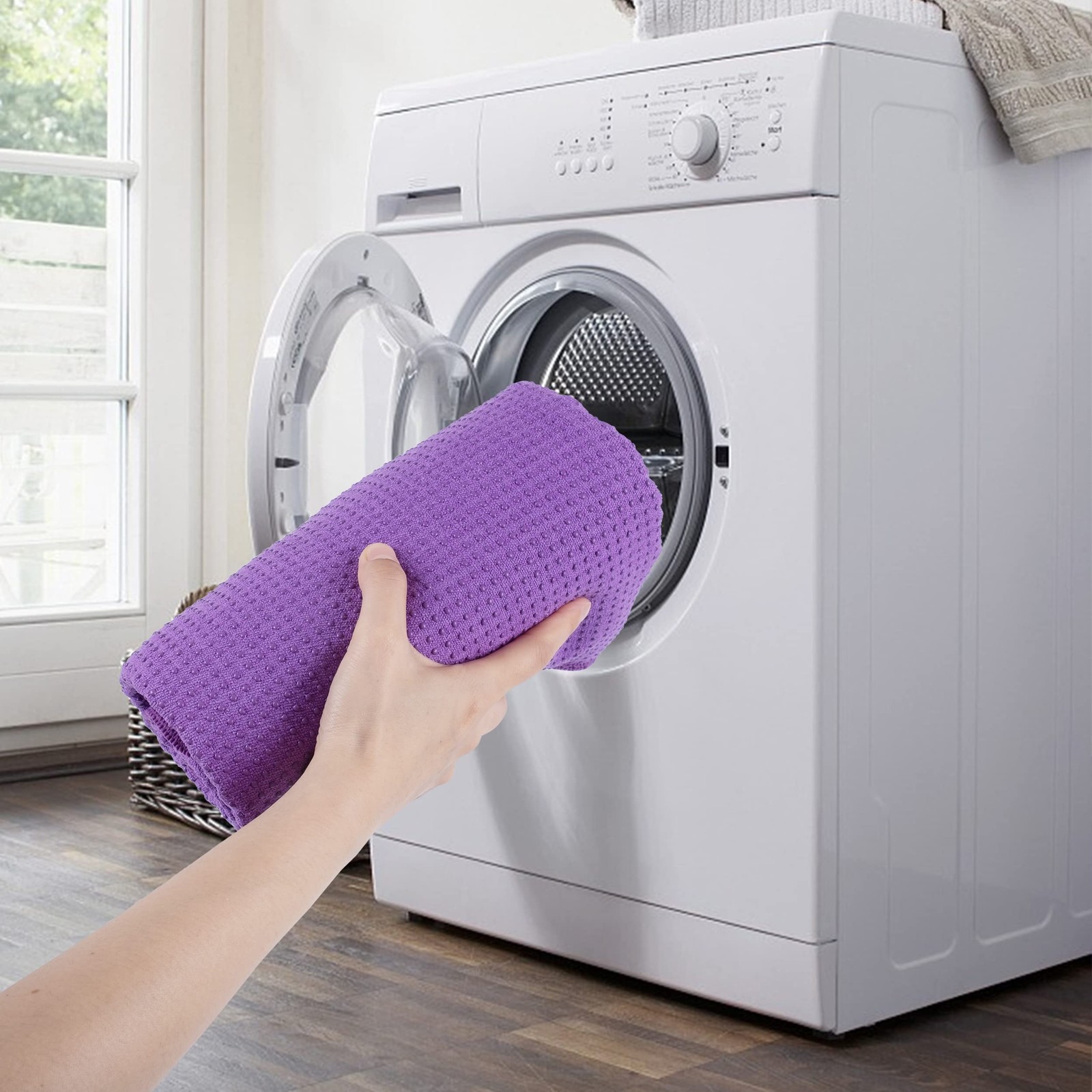 Yoga Towel Microfiber with Non-Slip Silicone Backing and Elasti…