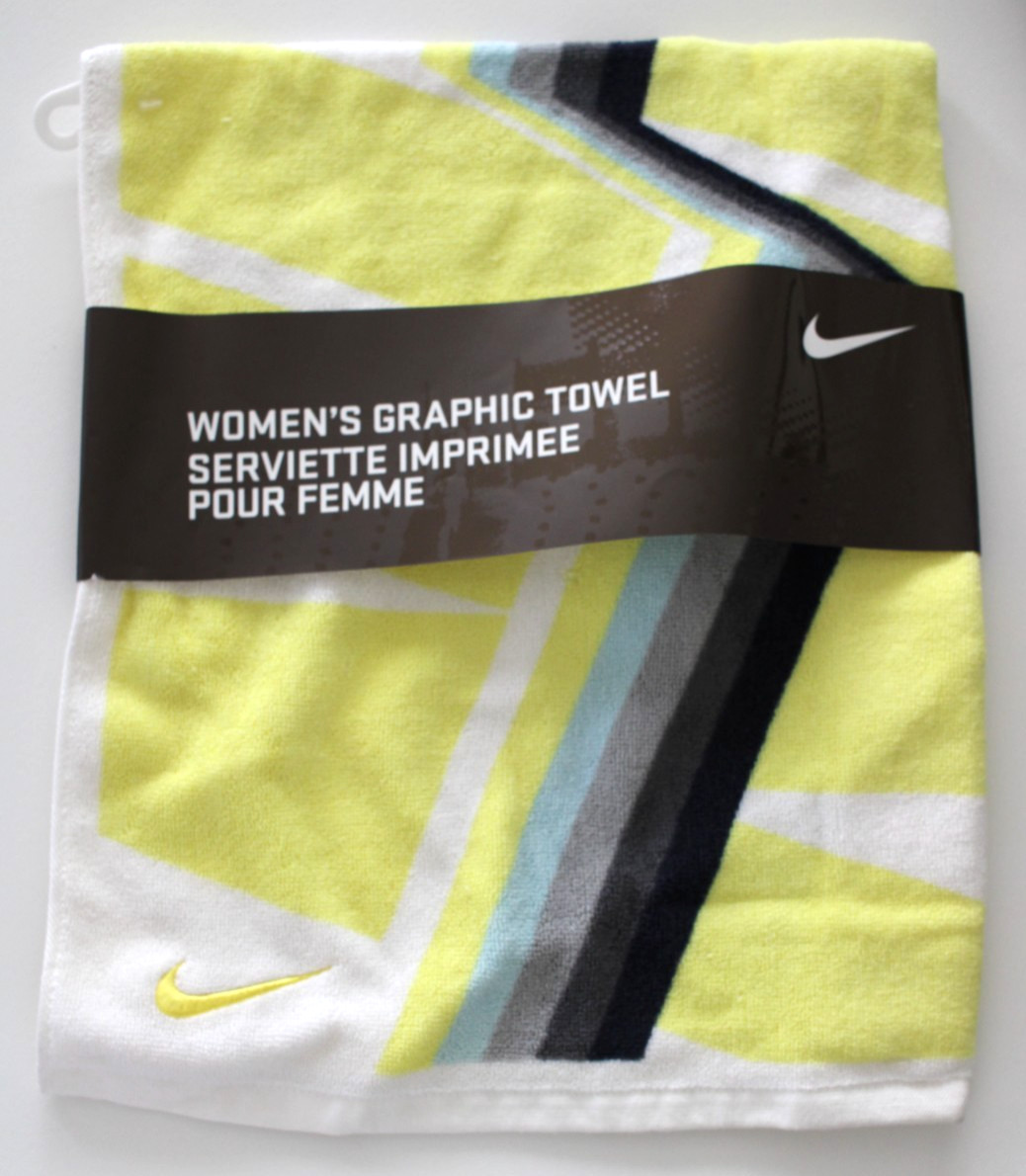Nike Women’s Graphic Towel Terry 15″ x 31″ White/Yellow/Black